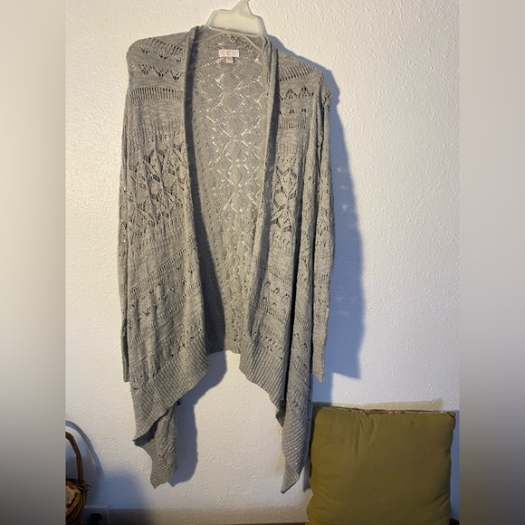 Charming Charlie gray silver crochet sweater open cardigan with sharkbite hem - Picture 1 of 3